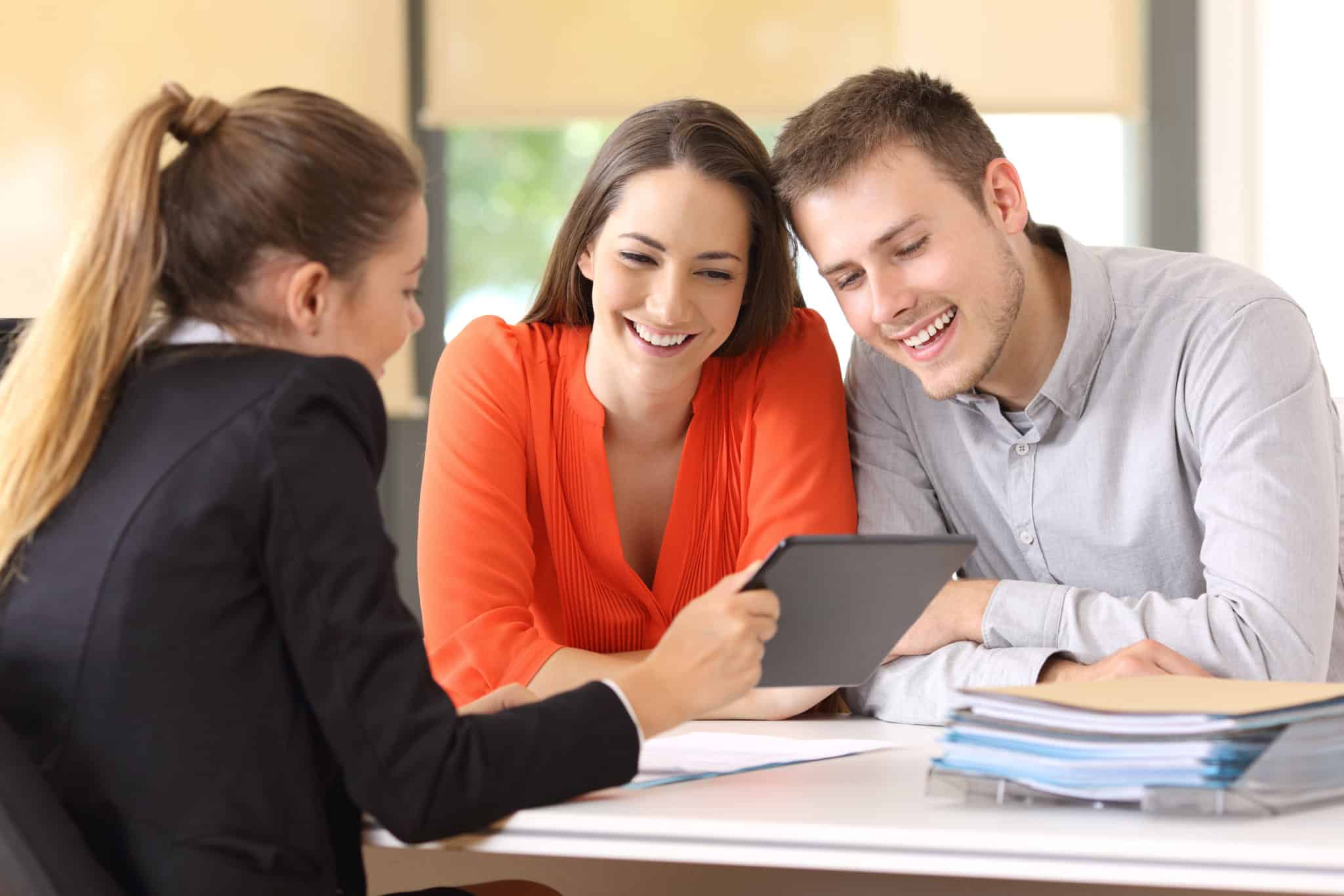 Family Lawyer Meeting Couple